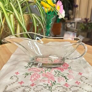 Vintage Anchor Hocking 10oz Clear Glass Gravy Boat – 1028 Pattern, Made in USA